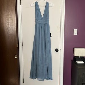 Light blue swiss dot maxi dress with slit (Lulus) NWT